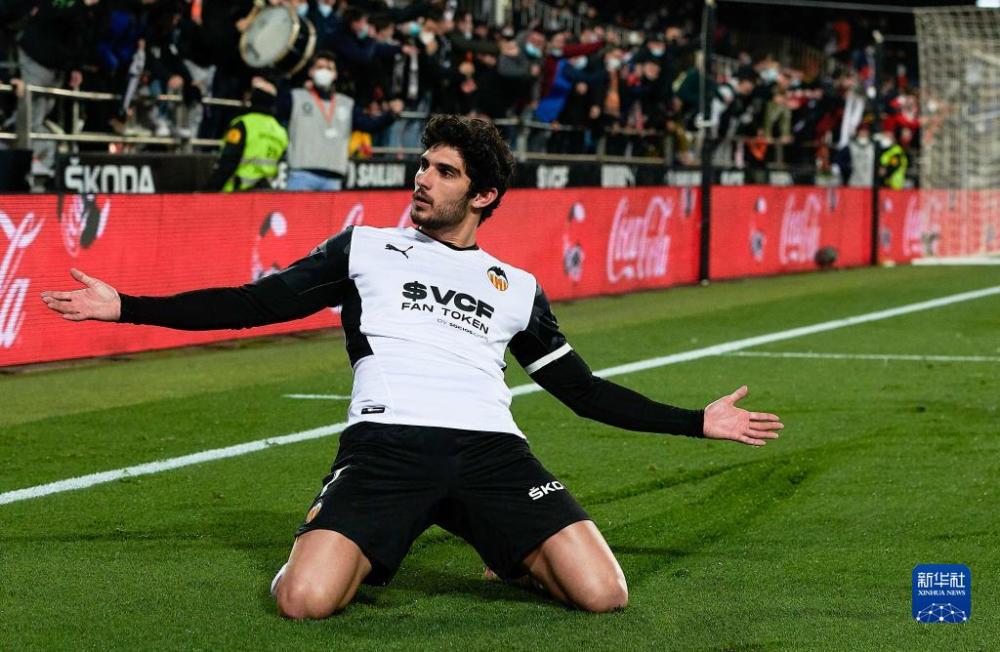 关于西甲今晨走向成谜，塞维利亚手感冰凉，话题不断，年轻球员得到机会的信息-麻将胡了官网入口